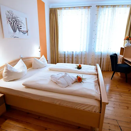 Gruener Baum 3* デッテルバッハ