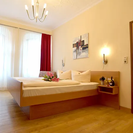 Gruener Baum Hotel Dettelbach