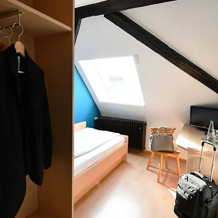 Gruener Baum 3*