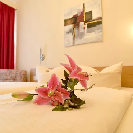 Gruener Baum 3* Деттельбах