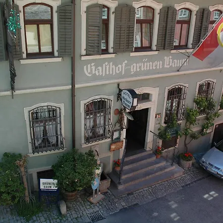 Gruener Baum 3*
