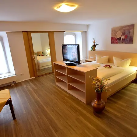 Gruener Baum Hotel
